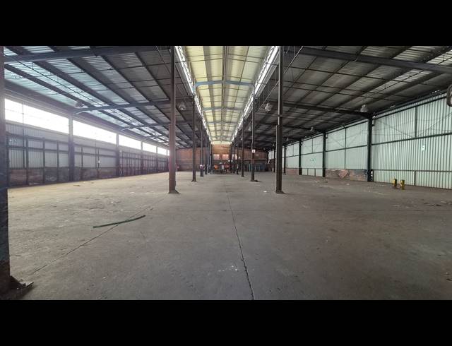 4,000M² FACTORY TO LET IN LILIANTON